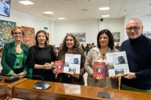 Siderno, l'Amministrazione e il vicesindaco Metropolitano Versace incontrano gli alunni premiati alla Camera e al Senato